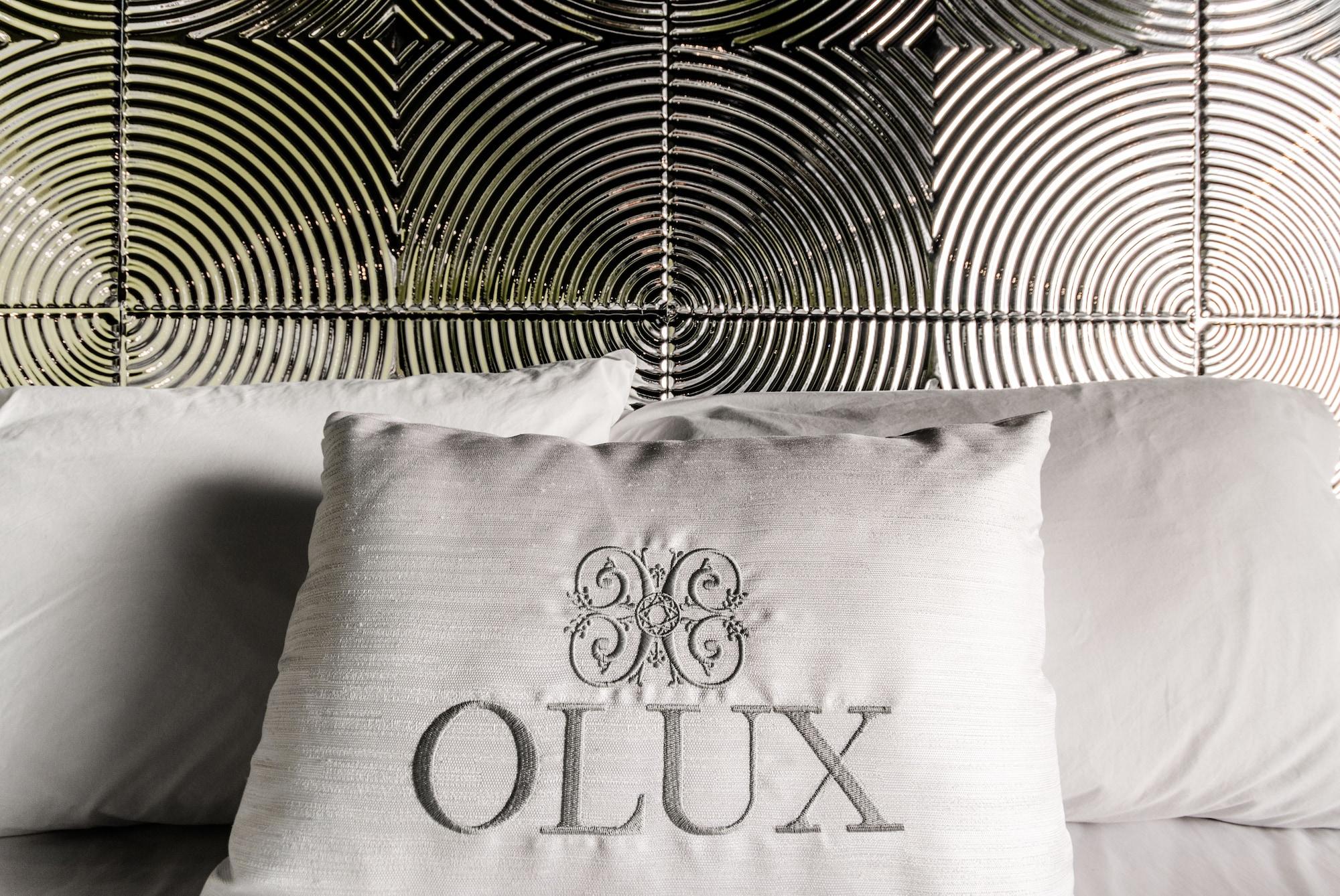 Olux Hotel-Motel-Suites Laval Exteriör bild
