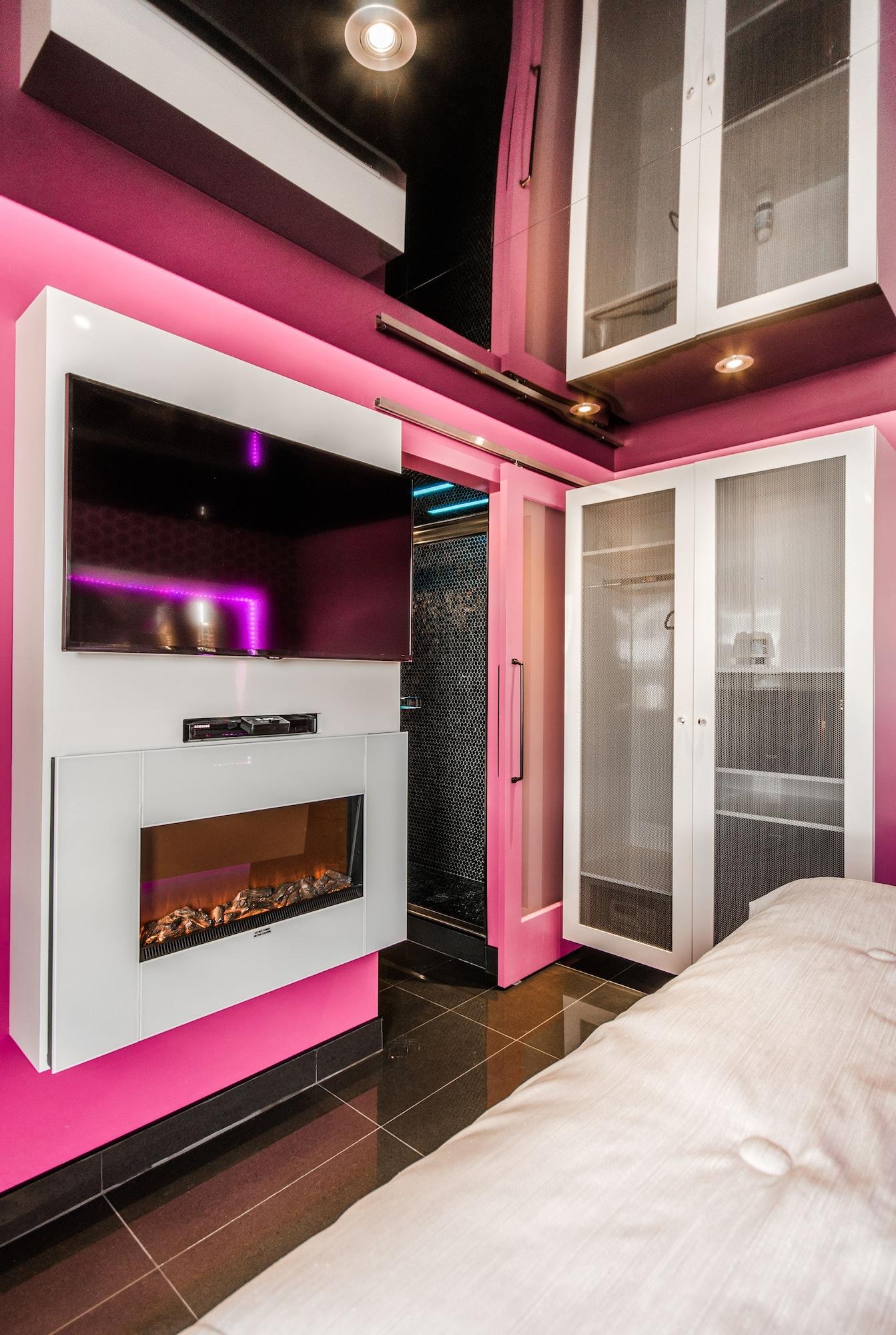 Olux Hotel-Motel-Suites Laval Exteriör bild